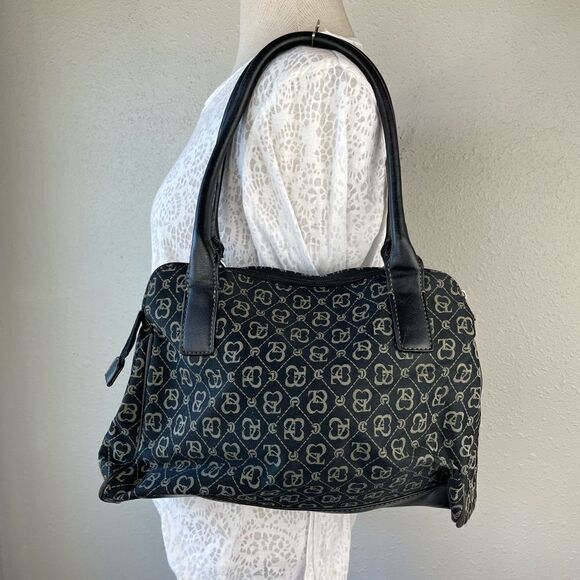 Carryland Buckled Shoulder Bag EUC - Picture 8 of 8